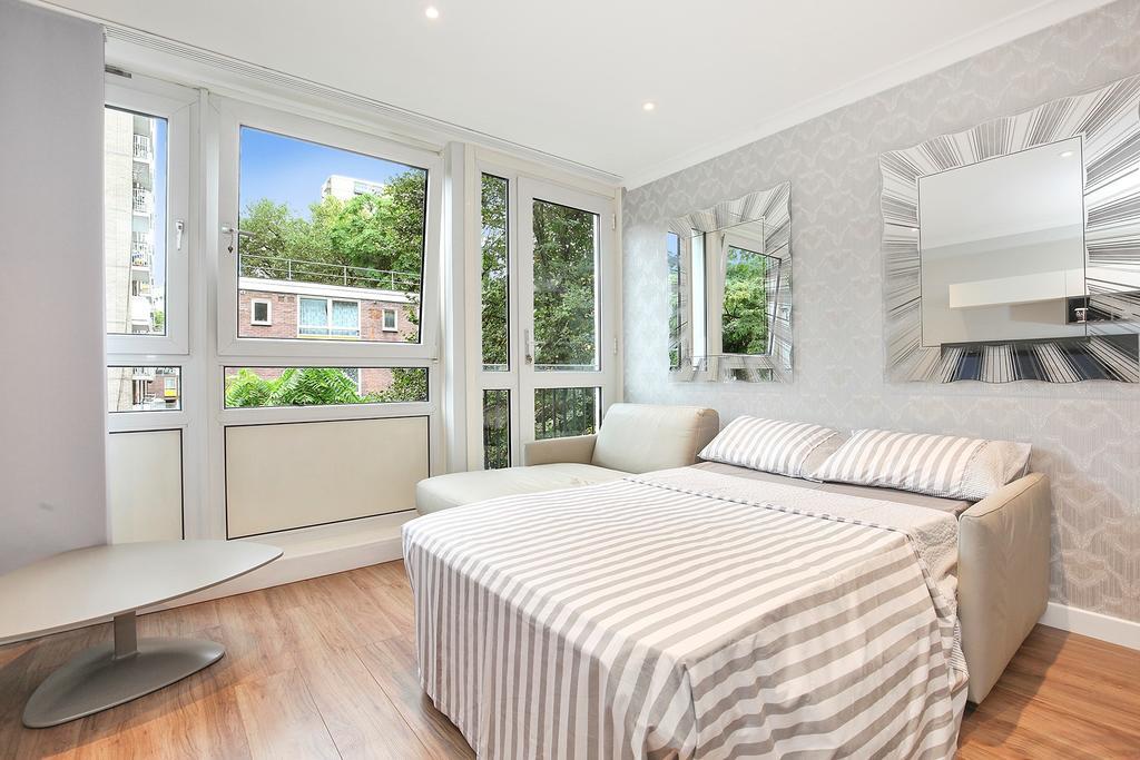 Sach'S 2 Bedrooms Apartment - No Lift Londra Esterno foto