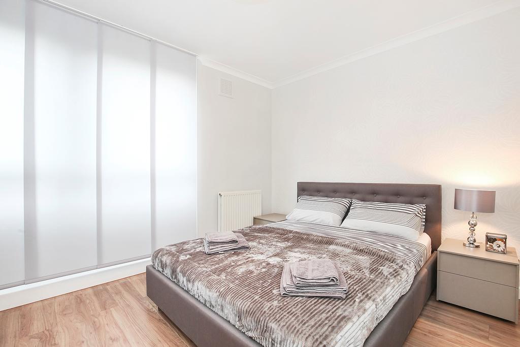 Sach'S 2 Bedrooms Apartment - No Lift Londra Esterno foto